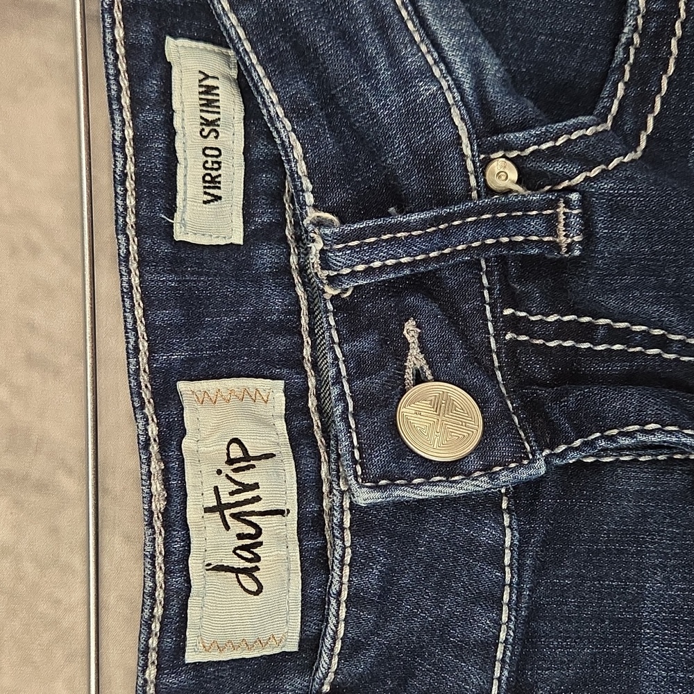 Daytrip Virgo Skinny Size 24R Jeans - Picture 9 of 9
